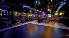 C10197位于乌市卡子湾音乐餐吧转让