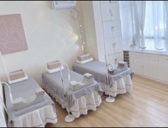 C10218位于昌吉市长宁南路经营中美容店转让