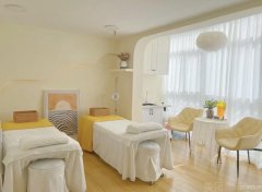 C10218位于昌吉市长宁南路经营中美容店转让