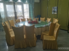 C10214位于昌吉五彩湾东方希望餐厅转让