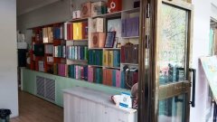 C10221呼图壁西市路与东风大街红绿灯路口精装养生美容馆转