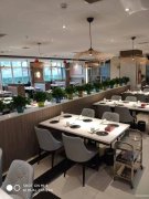 C10242阜康二中对面780平火锅店转让