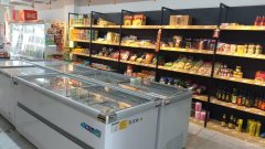 C10247昌吉市海德花园大门口临街果蔬店转让