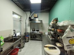 C10250伊犁路经营中餐厅转让