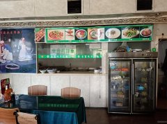 C10253位于乌市老华凌附近餐厅转让