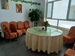 C10300位于昌吉市石河子西路融锦城二期临街餐饮店转让