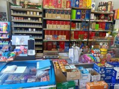 C10326位于昌吉市塔城东路玫瑰园小区南门临街超市转让