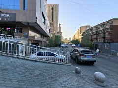 C10340跃进街沿街美发店转让