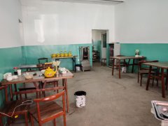 C10343米东大道与轮台路交叉口150平烧烤店转让