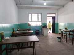 C10343米东大道与轮台路交叉口150平烧烤店转让