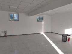 C10345阜康城关中心小学西农家小院及库房出租