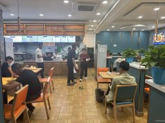 C10355华凌公交车站170平餐厅转让