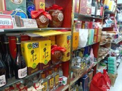 C10360位于昌吉市海棠小镇二期门口头铺临街商超转让