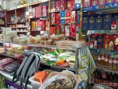 C10360位于昌吉市海棠小镇二期门口头铺临街商超转让