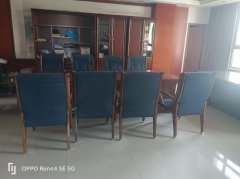 C10361位于米东区广兴东街华鹰大厦写字楼出租