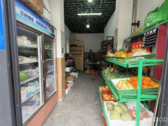 C10366开发区二期洞庭路水果店转让