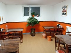 C10368位于昌吉市中山北路市三中附近临街餐饮店转让