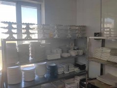 C10372位于吉木萨尔县广场南侧紫金郡府临街商铺出租