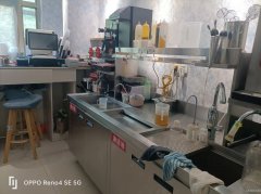 C10374位于五家渠市贝鸟逸轩小区附近临街饮品店转让