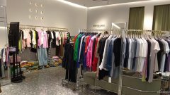 C10377位于昌吉市商城路临街营业中品牌女装店转让