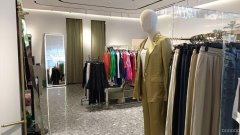 C10377位于昌吉市商城路临街营业中品牌女装店转让