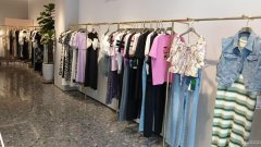 C10377位于昌吉市商城路临街营业中品牌女装店转让
