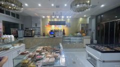 C10382位于五家渠库尔勒街学校对面营业中蛋糕店转让