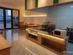 C10383位于伊犁市特克斯县九宫新城经三路滚烫的包子店转让