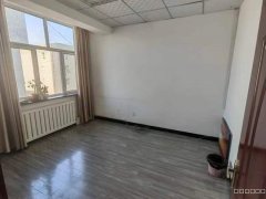 C10385位于昌吉市长宁路长宁大厦四楼写字间对外出租