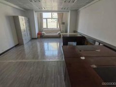 C10385位于昌吉市长宁路长宁大厦四楼写字间对外出租