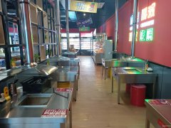 C10390位于昌吉市建国西路友好商场五楼餐饮旺铺转让