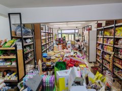 C10392仓房沟蓝溪谷小区117平超市转让