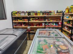 C10392仓房沟蓝溪谷小区117平超市转让