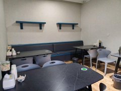 C10398米东区稻香中路190平餐厅转让