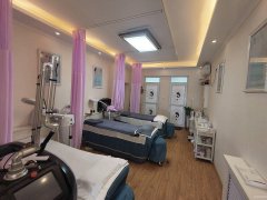 C10404鲤鱼山南路世禧苑经营中美容院转让