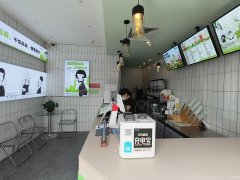 C10407昌吉市华洋广场经营中饮品店转租