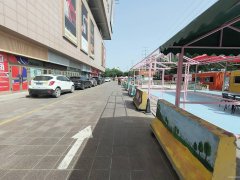 C10407昌吉市华洋广场经营中饮品店转租