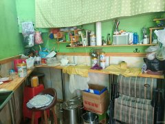 C10413位于昌吉市延安南路州二中附近临街串串店转让