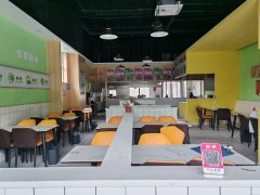 C10415昌吉市宁边东路园林宾馆门口134平餐厅转让