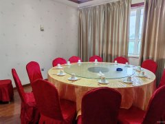 C10416呼图壁回民小吃一条街320平餐厅转让