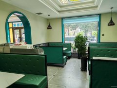 C10441米东区振兴中路120平餐厅转让