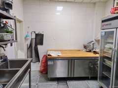 C10441米东区振兴中路120平餐厅转让