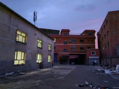 C10442米东区石化金戈壁路1600平厂房出租