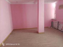 C10448位于昌吉市延安北路州党委巷口临街一层空房出租
