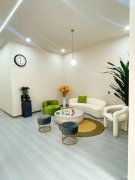 C10449位于昌吉市青年南路华东大厦附近临街商铺转让