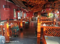 C10463位于吉木萨尔县金地花园附近临街餐饮旺铺转让