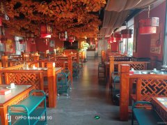 C10463位于吉木萨尔县金地花园附近临街餐饮旺铺转让