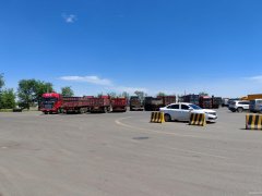 C10480阜康上户沟天山路口160平餐厅商店转