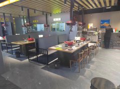 C10483位于奇台县金迪花苑小区附近临街餐饮店转让