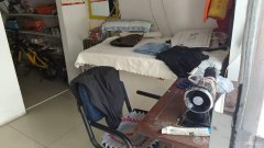 C10489昌吉联汇市场服装百货区新粉刷商铺出租